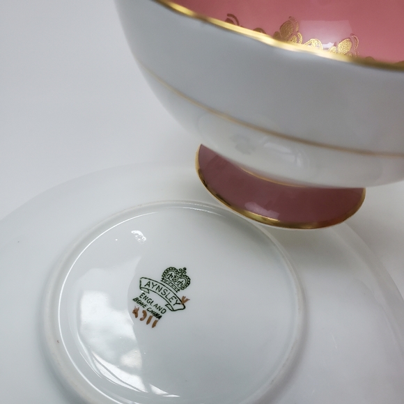 Aynsley Pink & 22k Gold Tea Cup & Saucer Bone China Corset Design Queen … - Picture 14 of 14